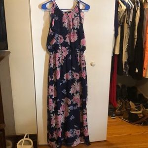 Old Navy Navy floral maxi dress